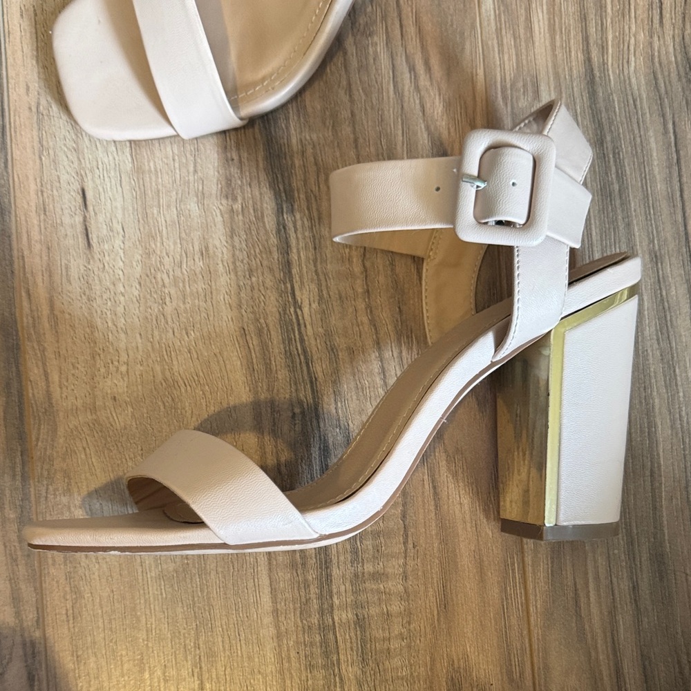 Boohoo Block Heels - Picture 2 of 5